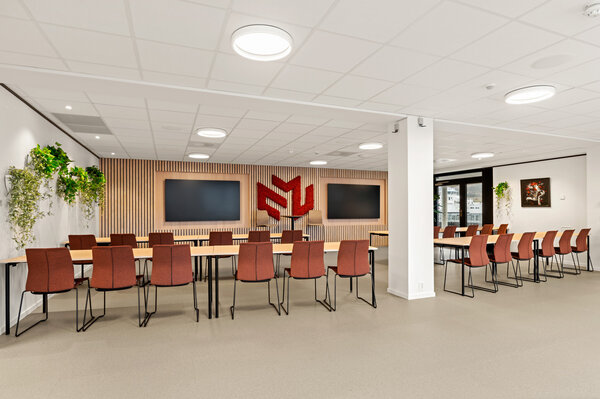 2511010 Millennium Co Work 13