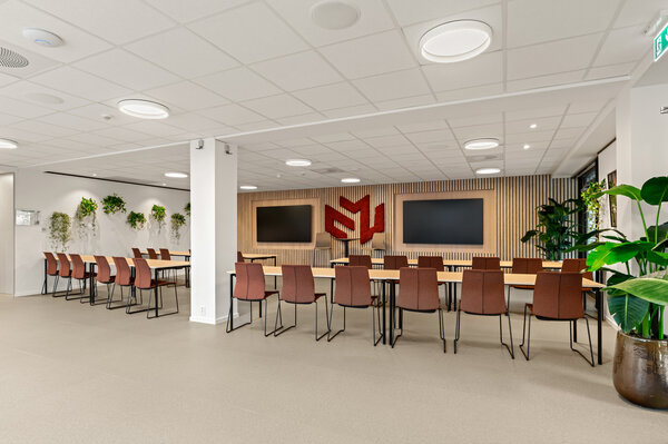 2511010 Millennium Co Work 14